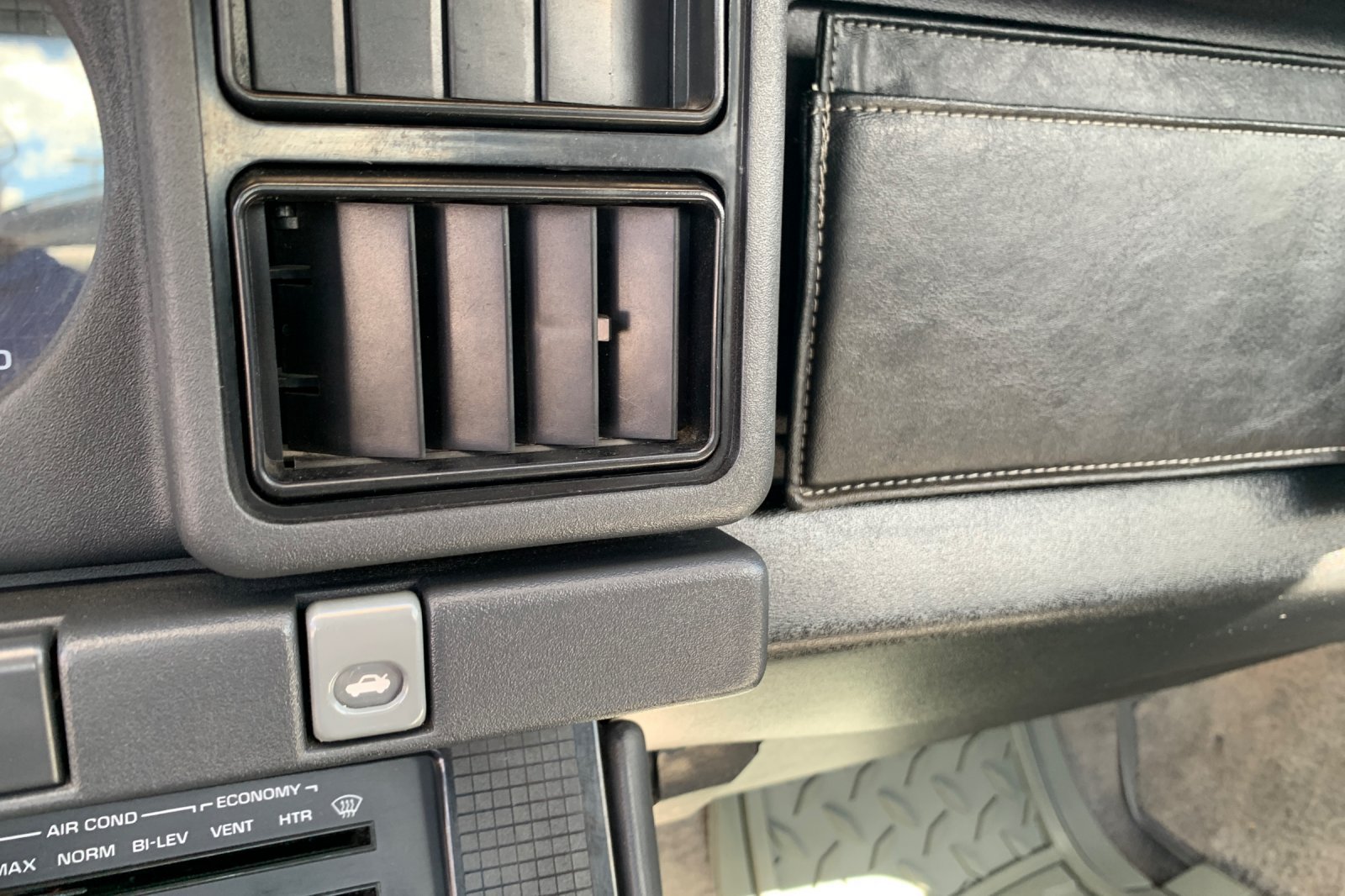 Used 1987 Pontiac Firebird Trans Am RWD image 81