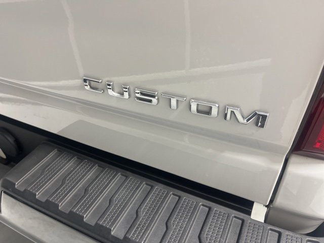 Used 2022 Chevrolet Silverado 2500 Custom w/ Custom Value Package image 29