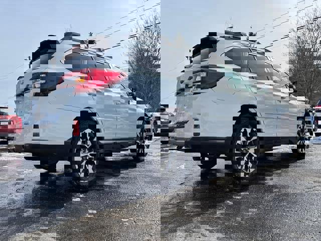 Used 2016 Subaru Outback 2.5i Limited image 7