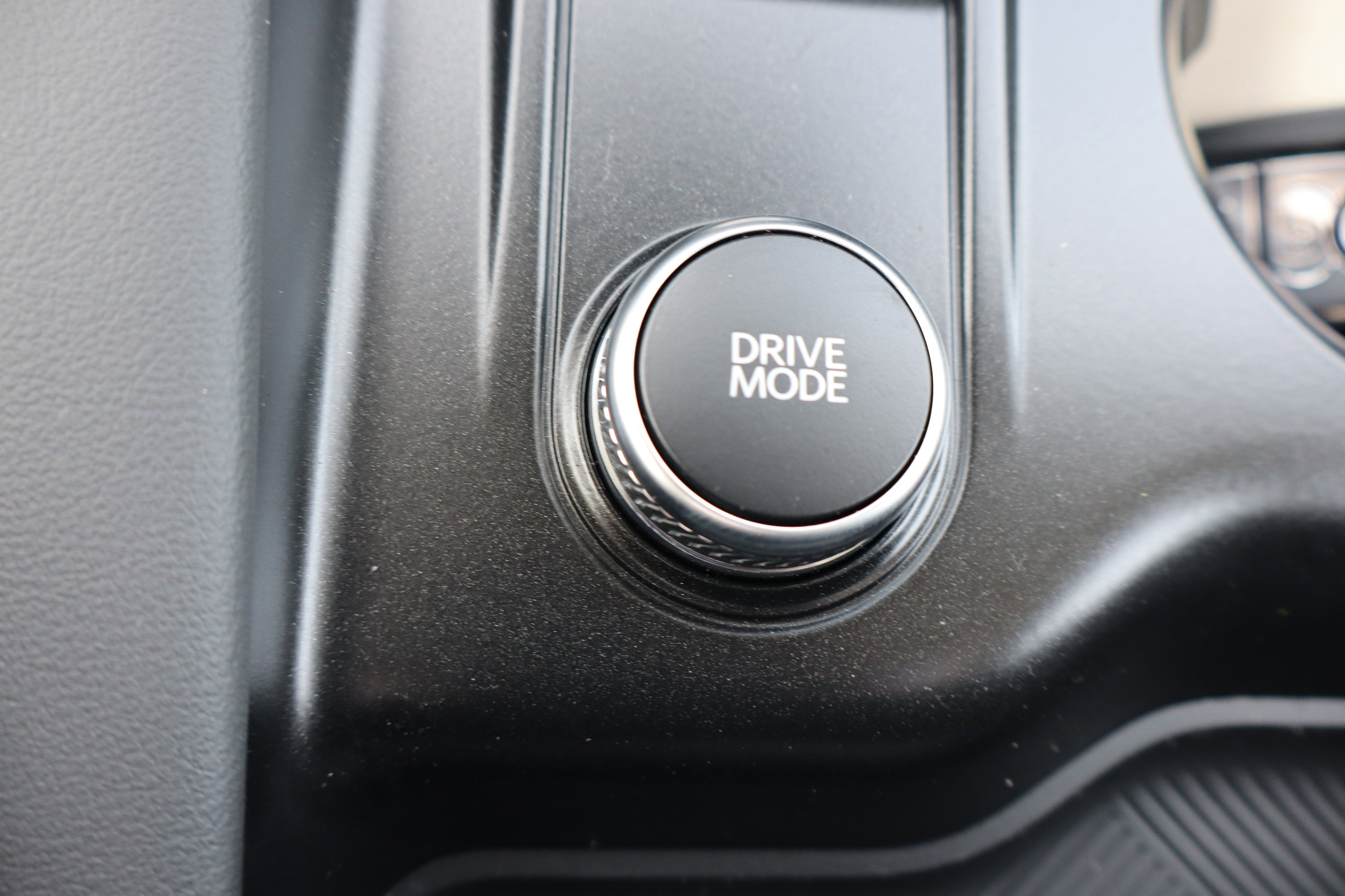 New 2026 Ford Explorer Active w/ Active Comfort Package AWD/4WD image 29