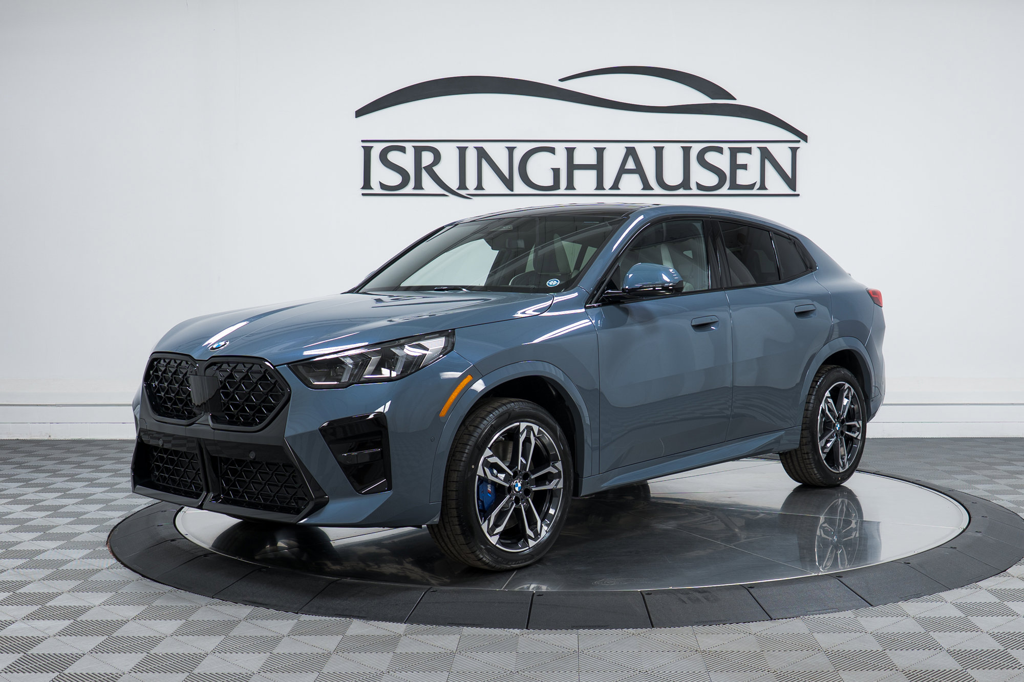 New 2026 BMW X2 xDrive28i w/ Technology Package