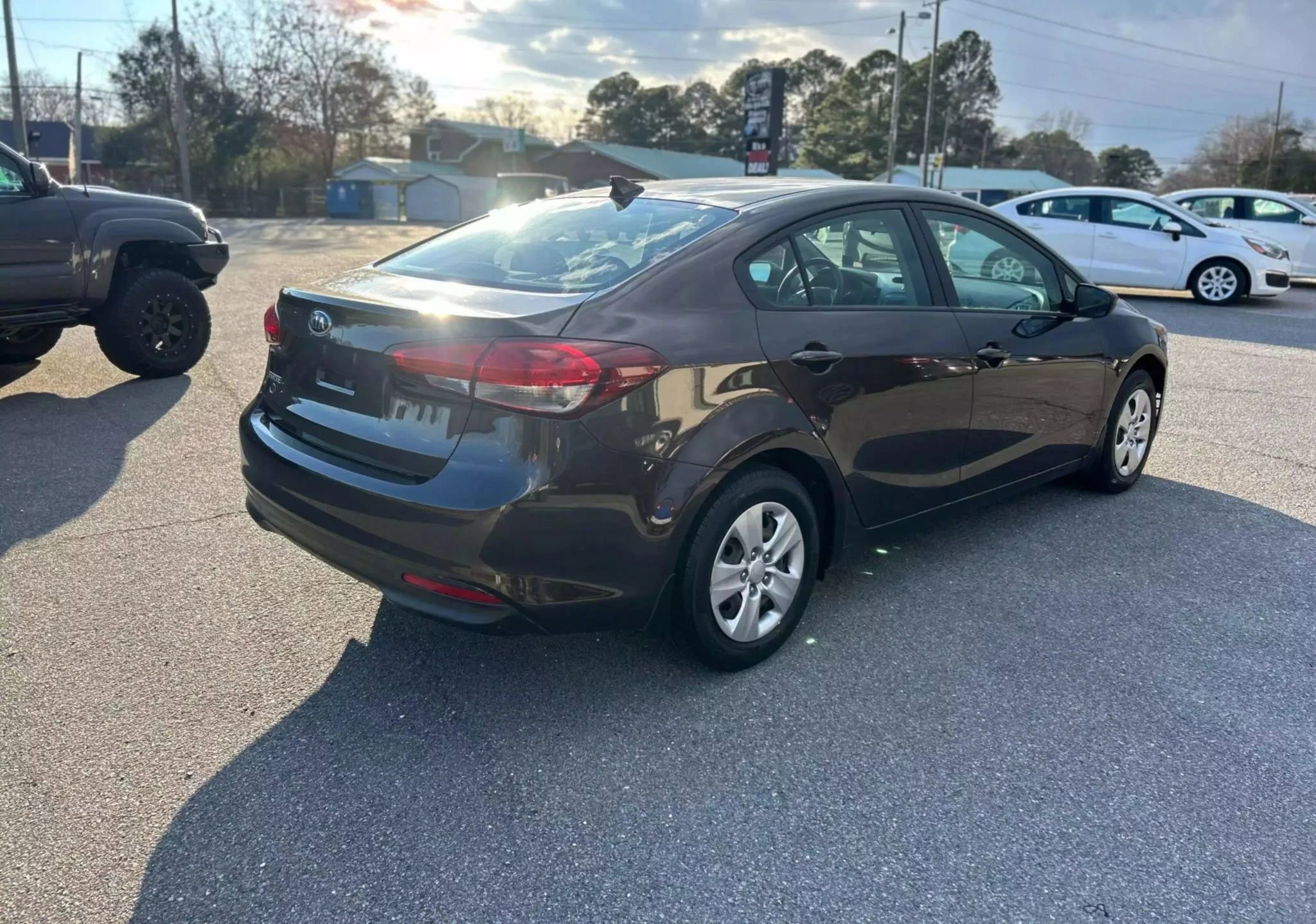Used 2018 Kia Forte LX image 7