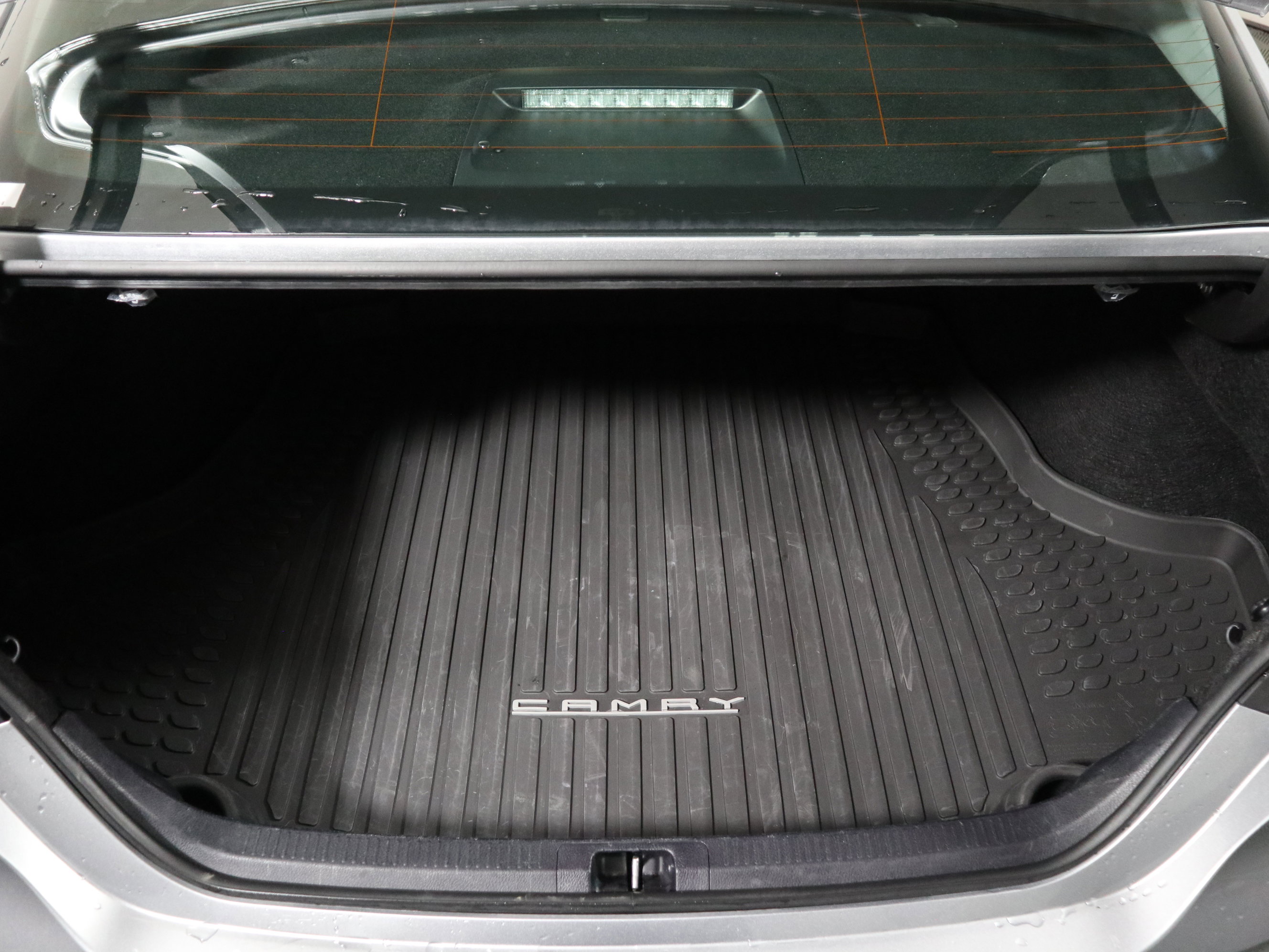 Used 2024 Toyota Camry LE image 8