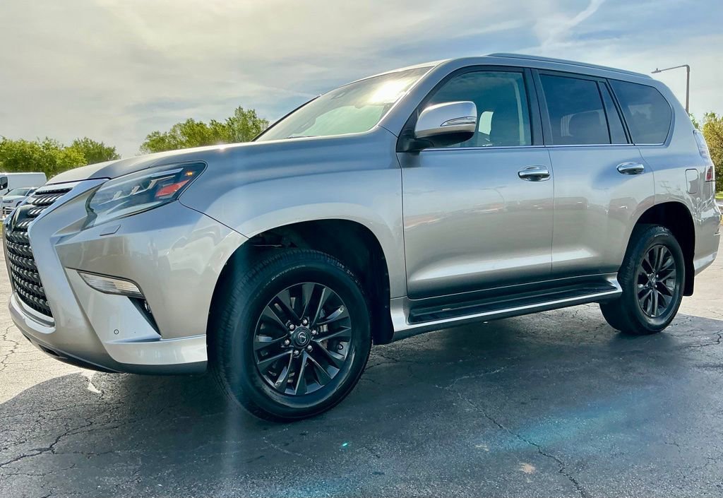 Used 2020 Lexus GX 460 Premium w/ Premium Package AWD/4WD image 6