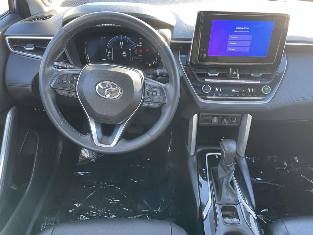Used 2023 Toyota Corolla Cross XLE w/ Convenience Package image 25