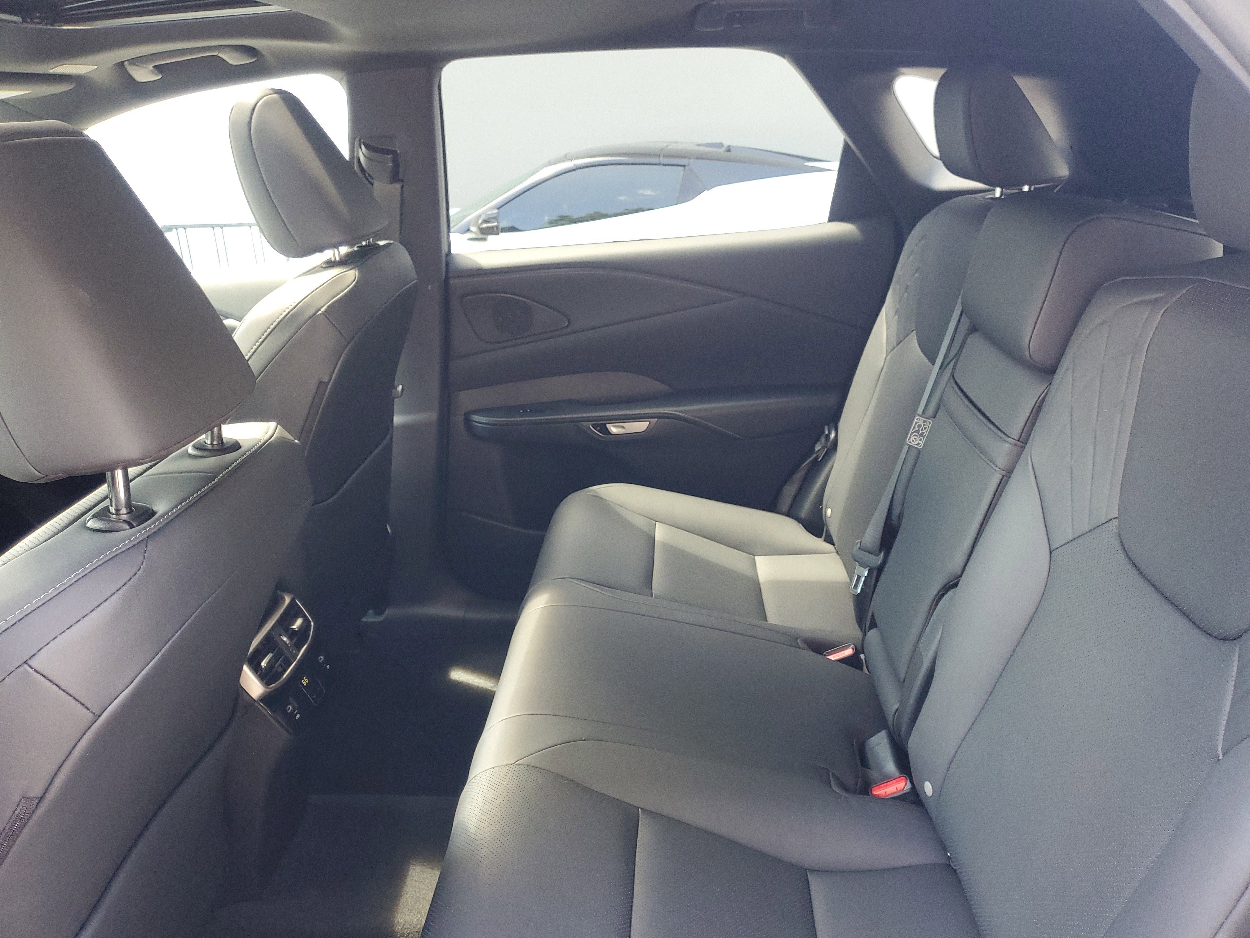 Used 2025 Lexus RX 350 Premium FWD image 11