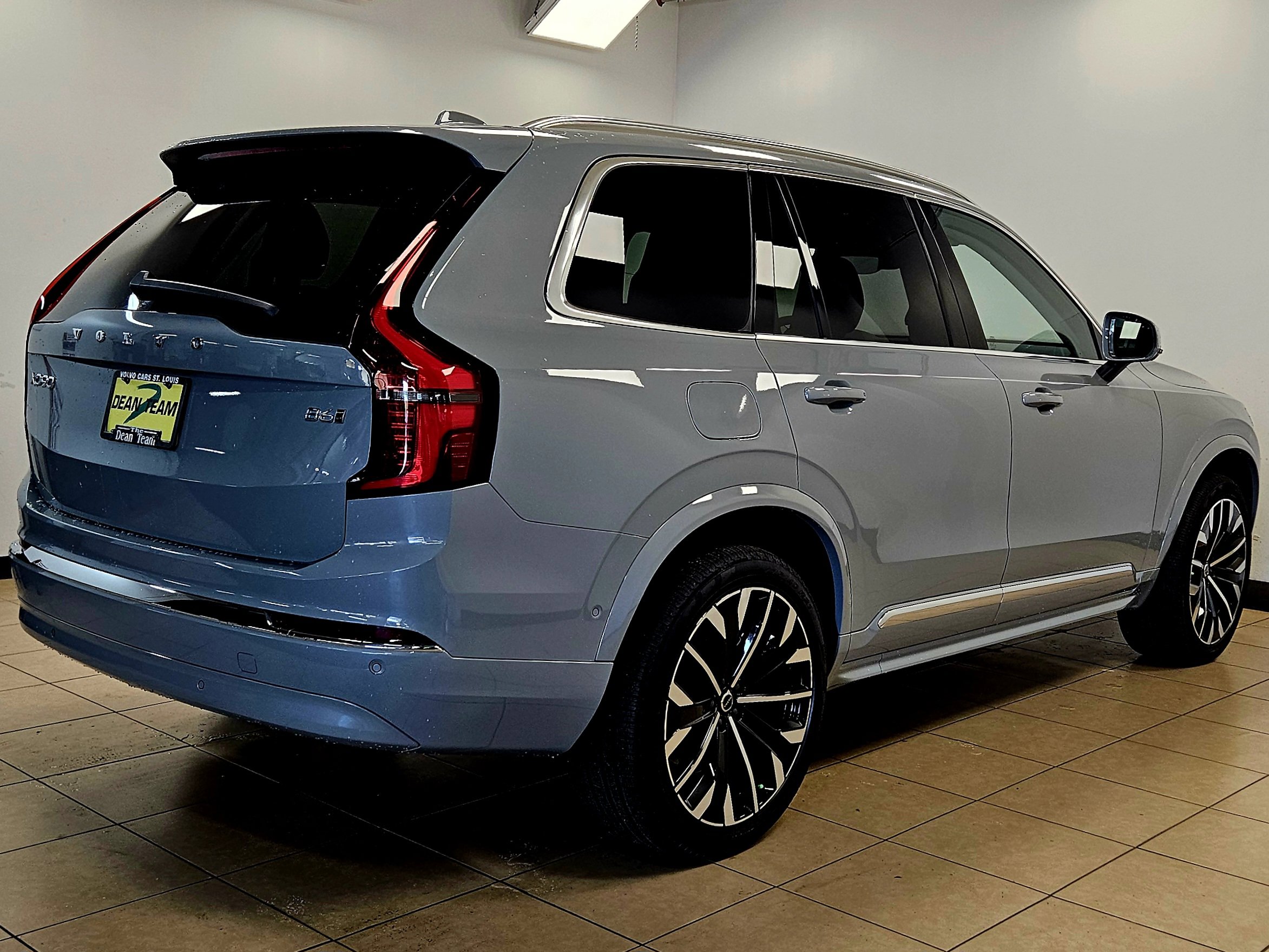 New 2026 Volvo XC90 B6 Plus image 5