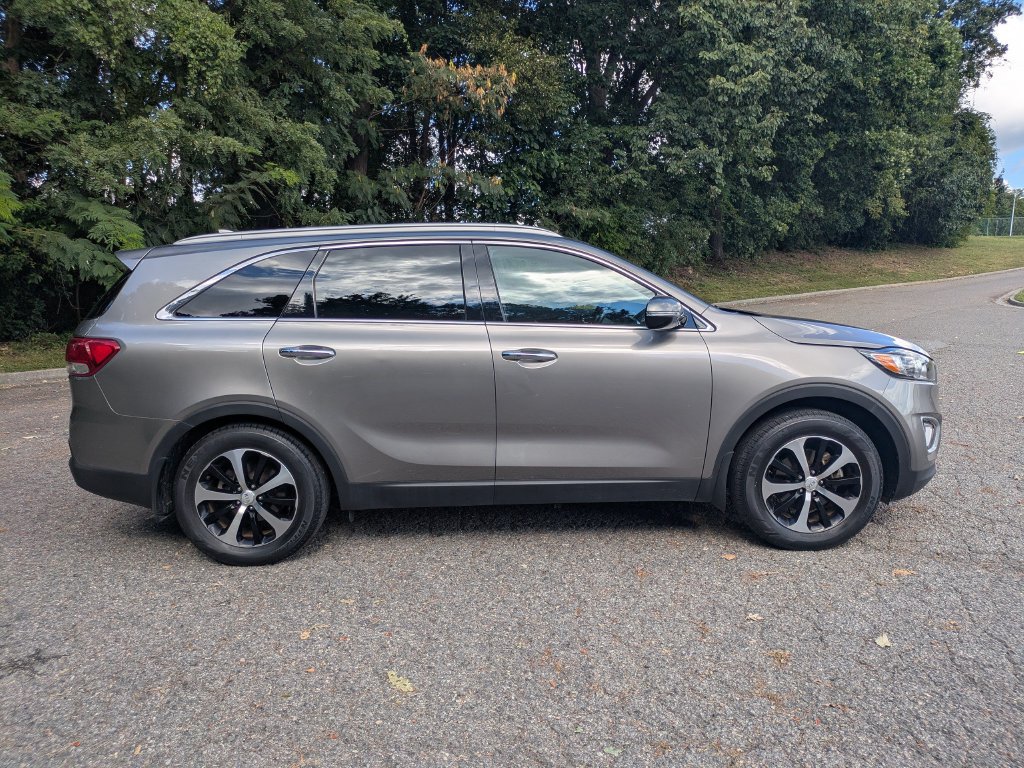 Used 2018 Kia Sorento EX FWD image 3