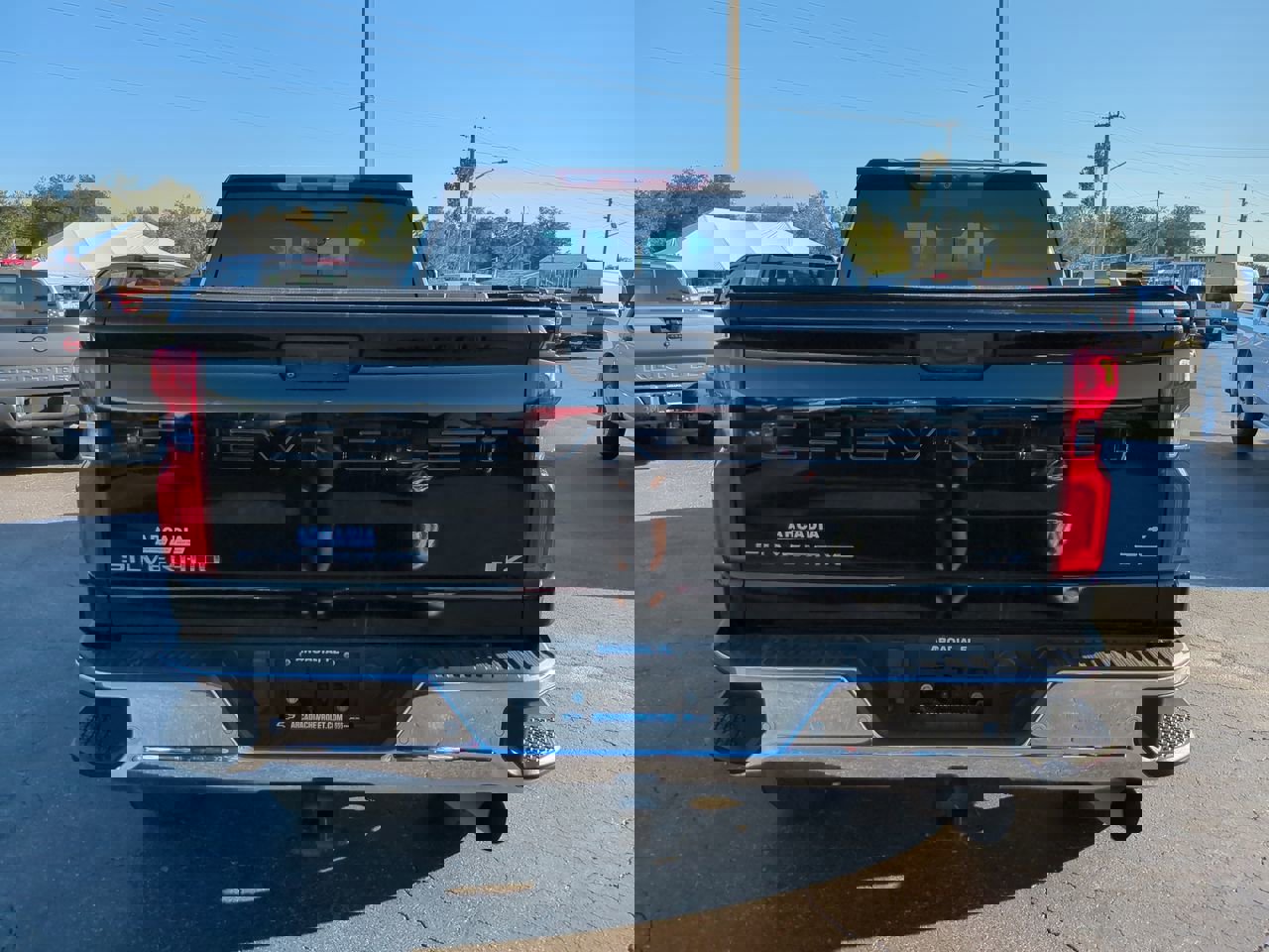 Used 2021 Chevrolet Silverado 2500 LTZ w/ LTZ Premium Package image 5