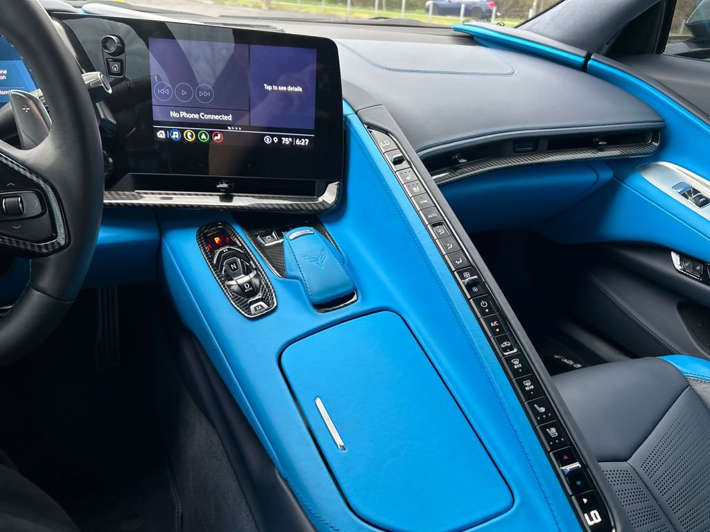 Used 2022 Chevrolet Corvette Stingray Premium Cpe w/ Z51 Performance Package RWD image 11