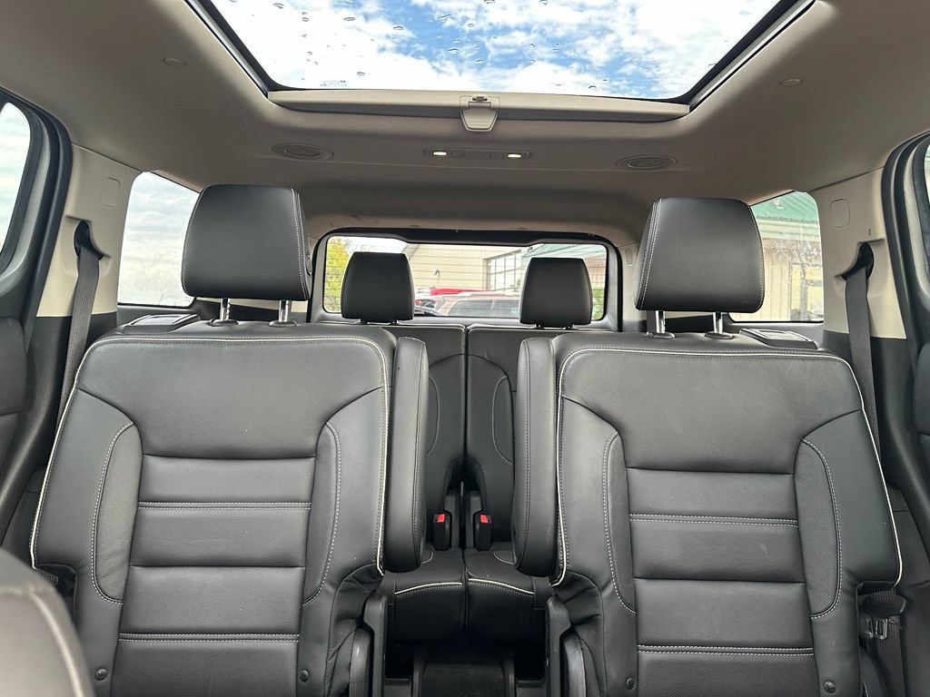 Used 2017 GMC Acadia Denali w/ Technology Package AWD/4WD image 35