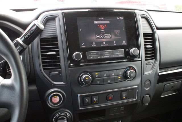 Used 2023 Nissan Titan SV AWD/4WD image 22