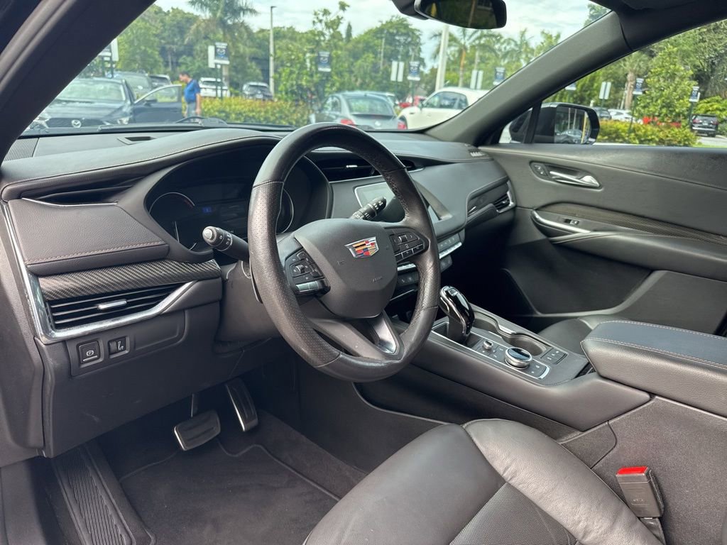 Used 2023 Cadillac XT4 Sport FWD image 16