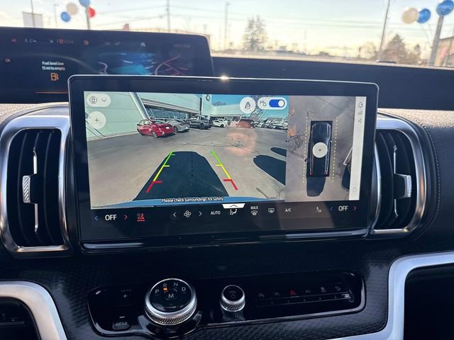 Used 2025 Ford Expedition Platinum w/ Stealth Performance Package image 32