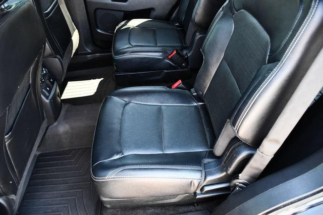 Used 2016 Ford Explorer Limited w/ Equipment Group 301A AWD/4WD image 19