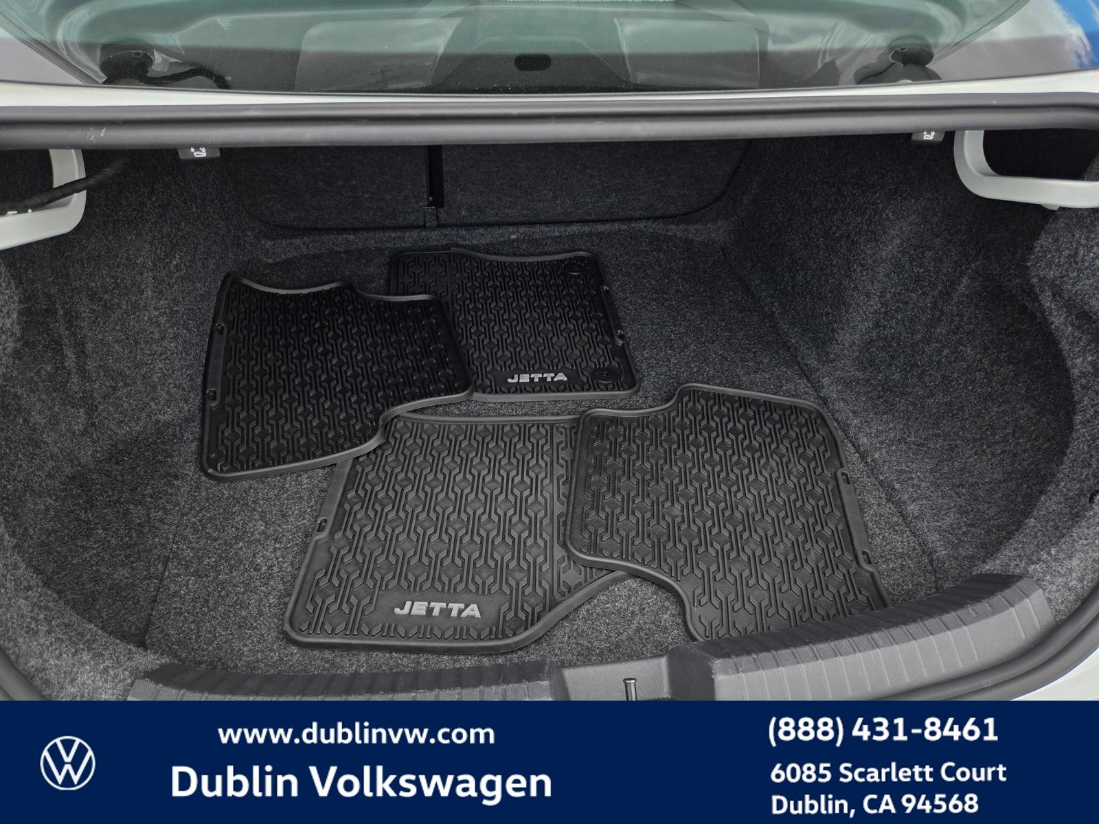 Certified 2023 Volkswagen Jetta SE w/ Panoramic Sunroof Package FWD image 24