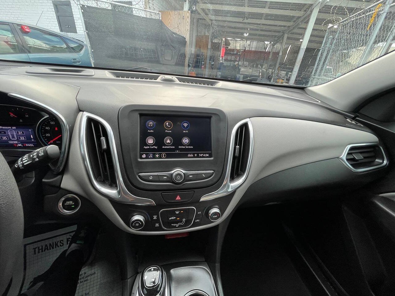 Used 2020 Chevrolet Equinox LT FWD image 2