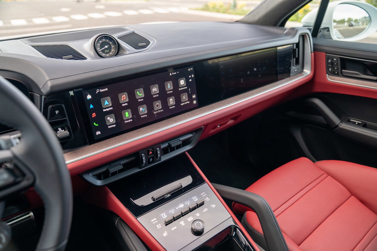 New 2025 Porsche Cayenne Turbo image 16