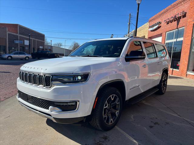 Certified 2024 Jeep Wagoneer L Series III w/ Flexible Seating Group AWD/4WD image 1