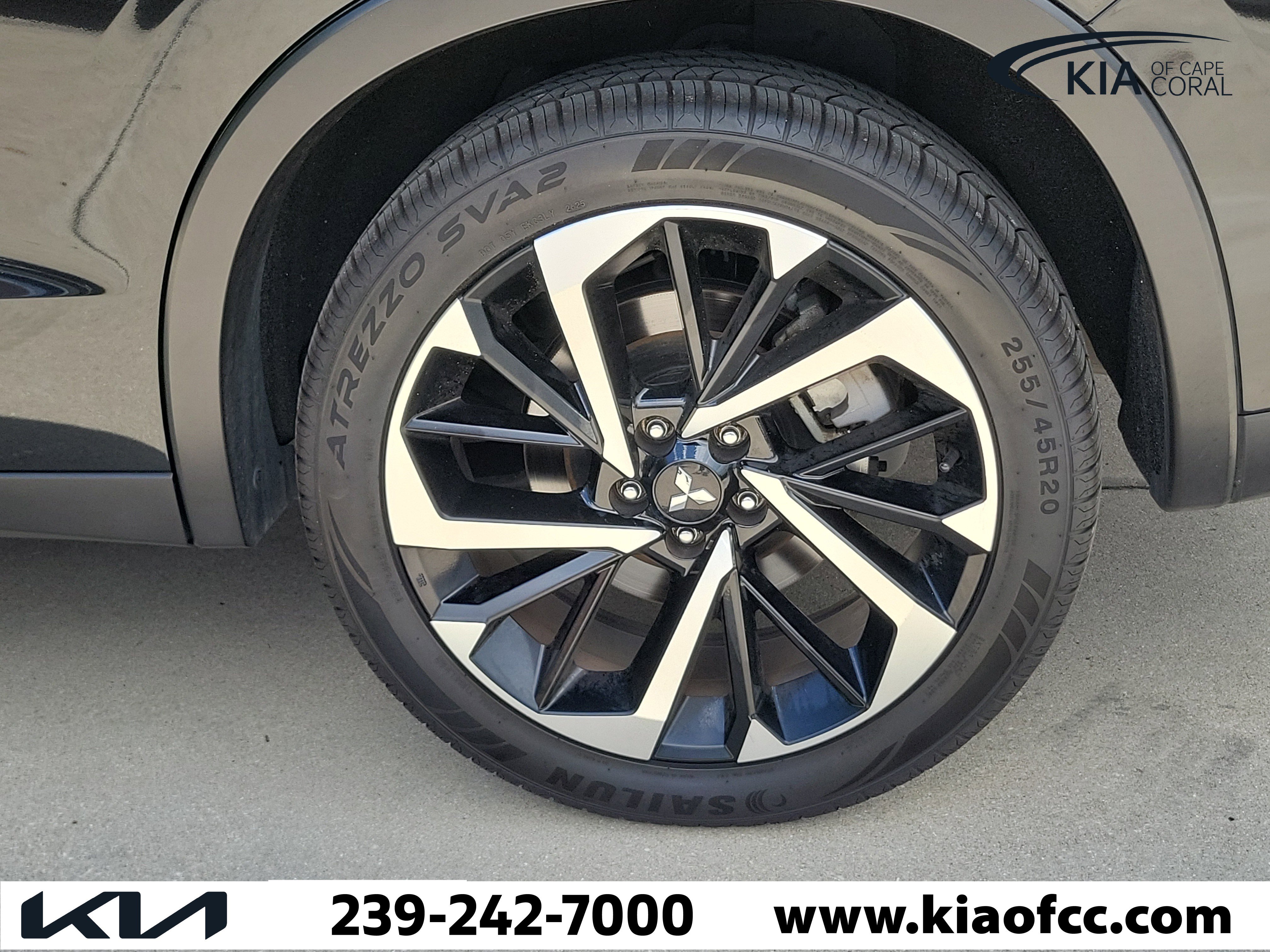 Used 2024 Mitsubishi Outlander SE Black Edition FWD image 10