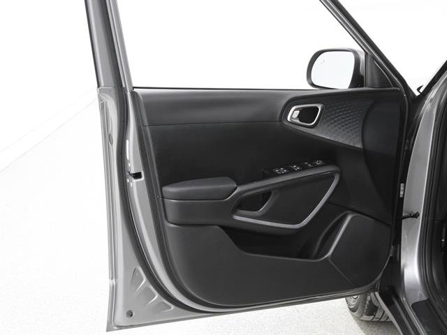 Used 2022 Kia Soul EX image 4