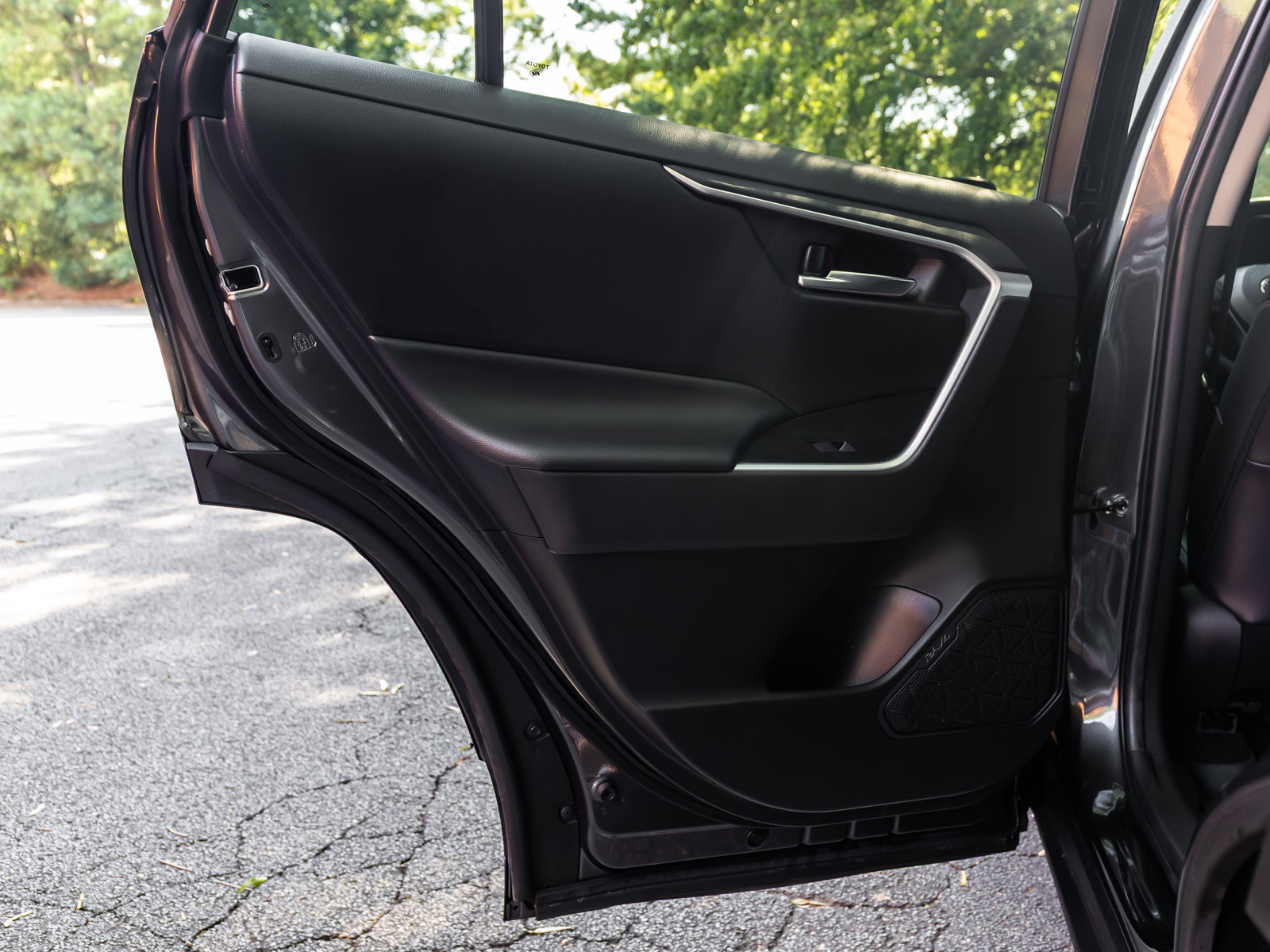 Used 2023 Toyota RAV4 XLE Premium FWD image 33
