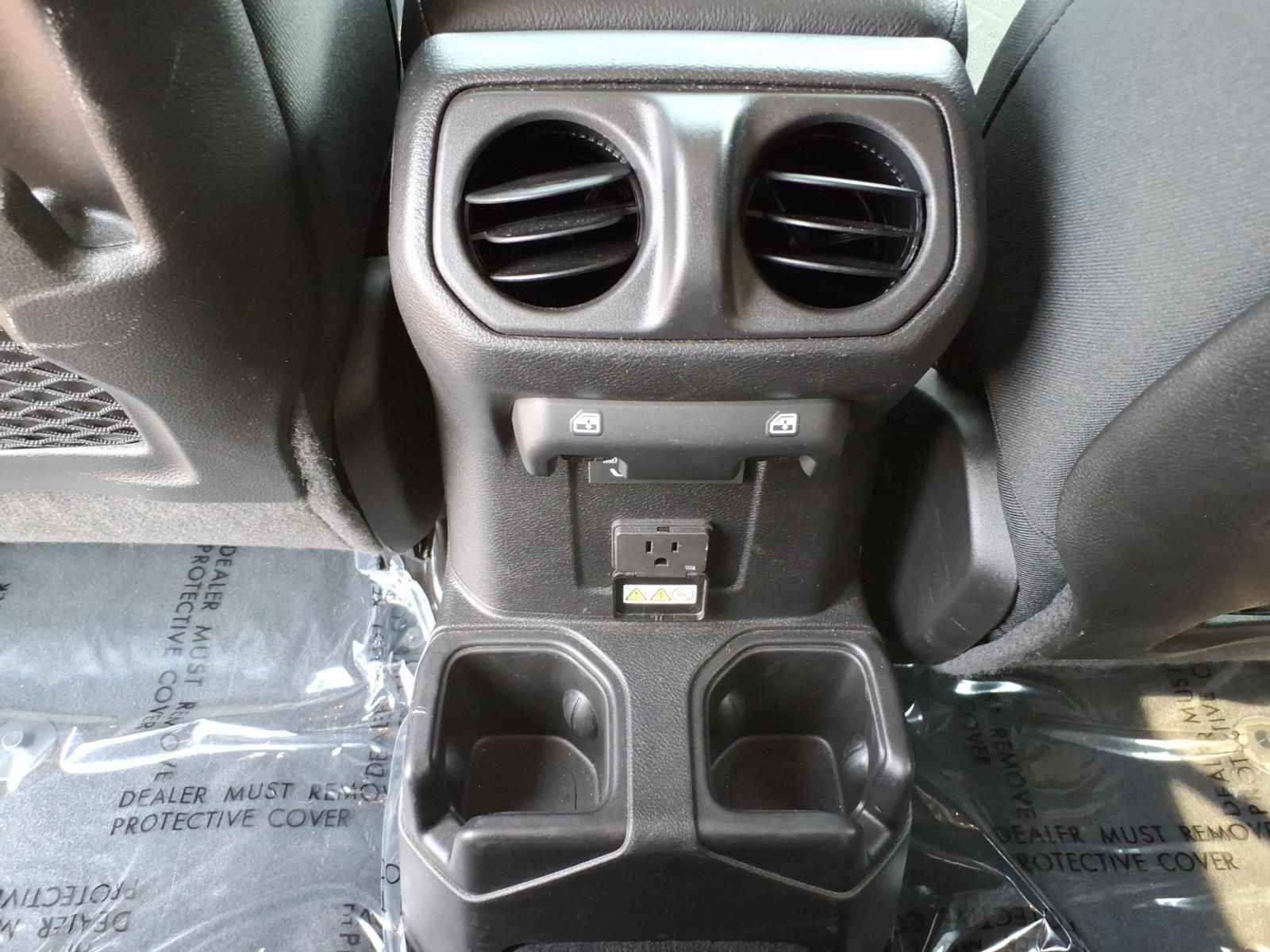 Used 2026 Jeep Gladiator Mojave AWD/4WD image 21