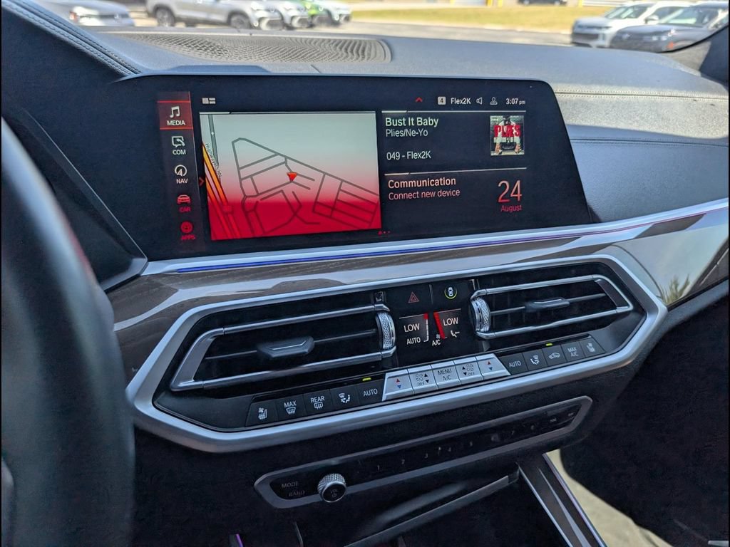 Used 2022 BMW X5 M50i w/ Executive Package AWD/4WD image 16