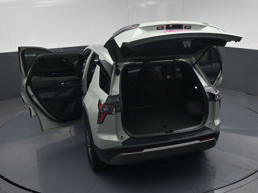 Used 2026 Chevrolet Equinox LT w/ Safety and Technology Package image 22