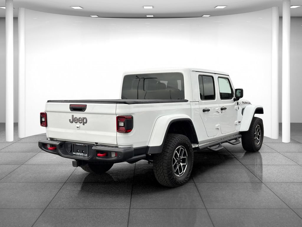 Used 2024 Jeep Gladiator Rubicon AWD/4WD image 7