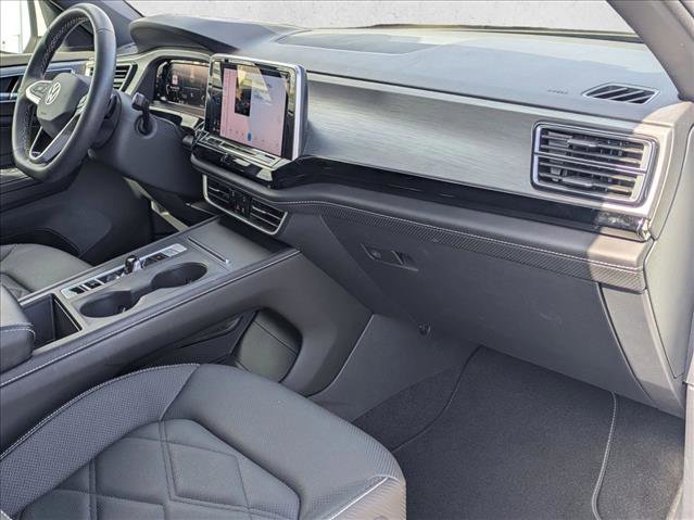 Used 2024 Volkswagen Atlas Cross Sport SE FWD image 20