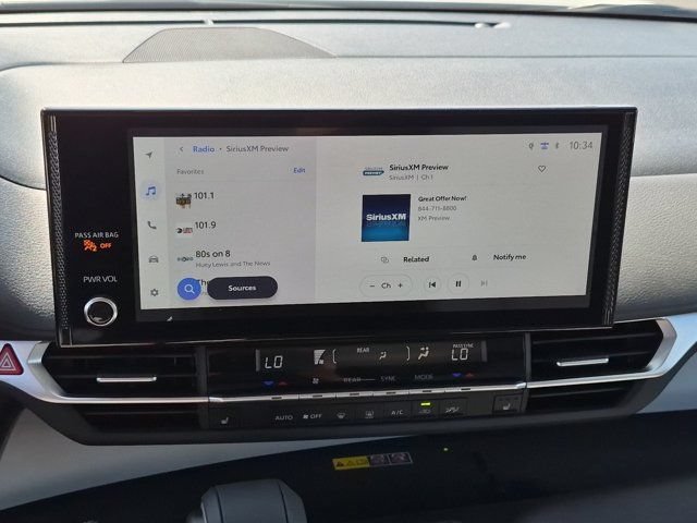 Used 2026 Toyota Sienna XLE FWD image 22