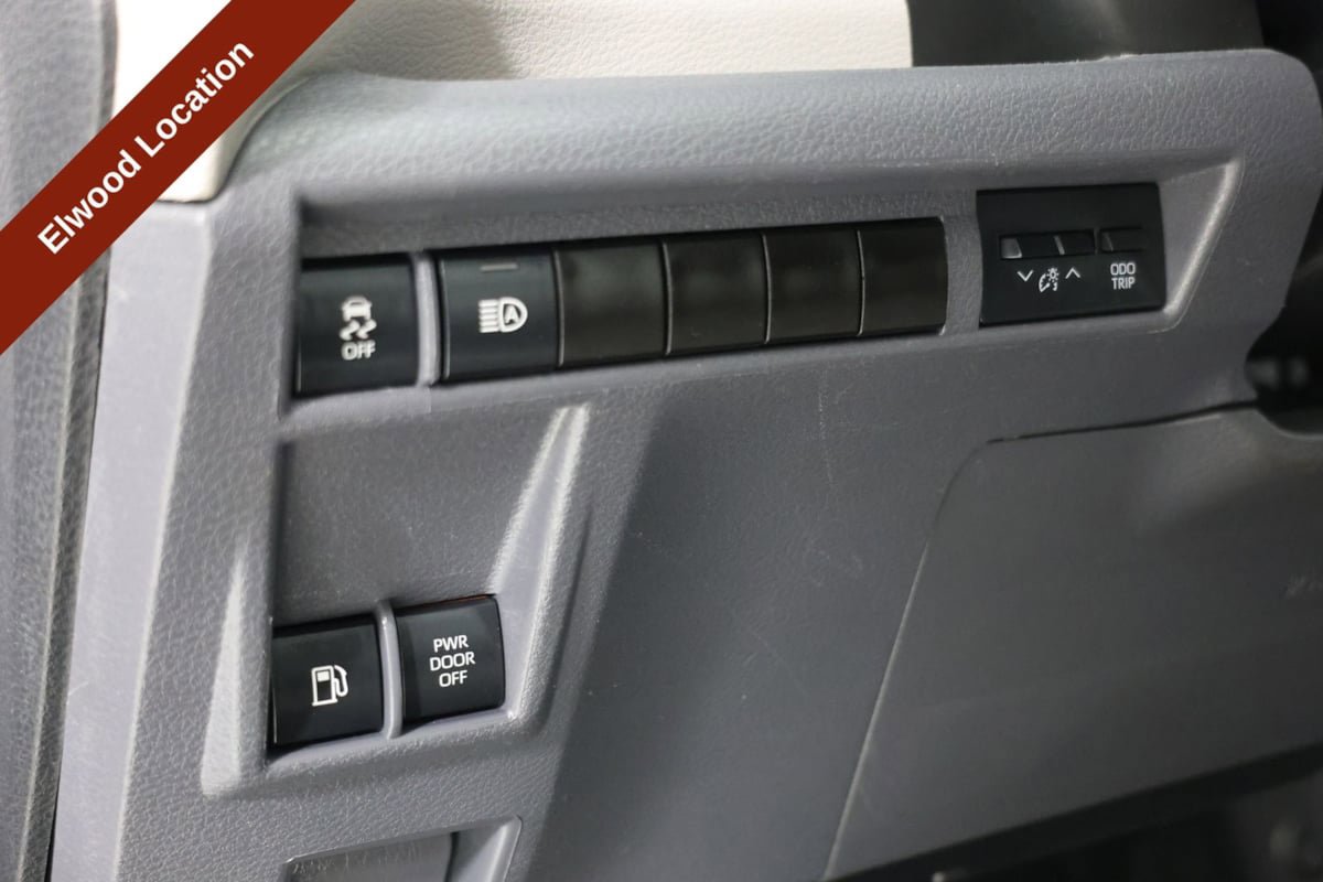 Used 2022 Toyota Sienna LE FWD image 21