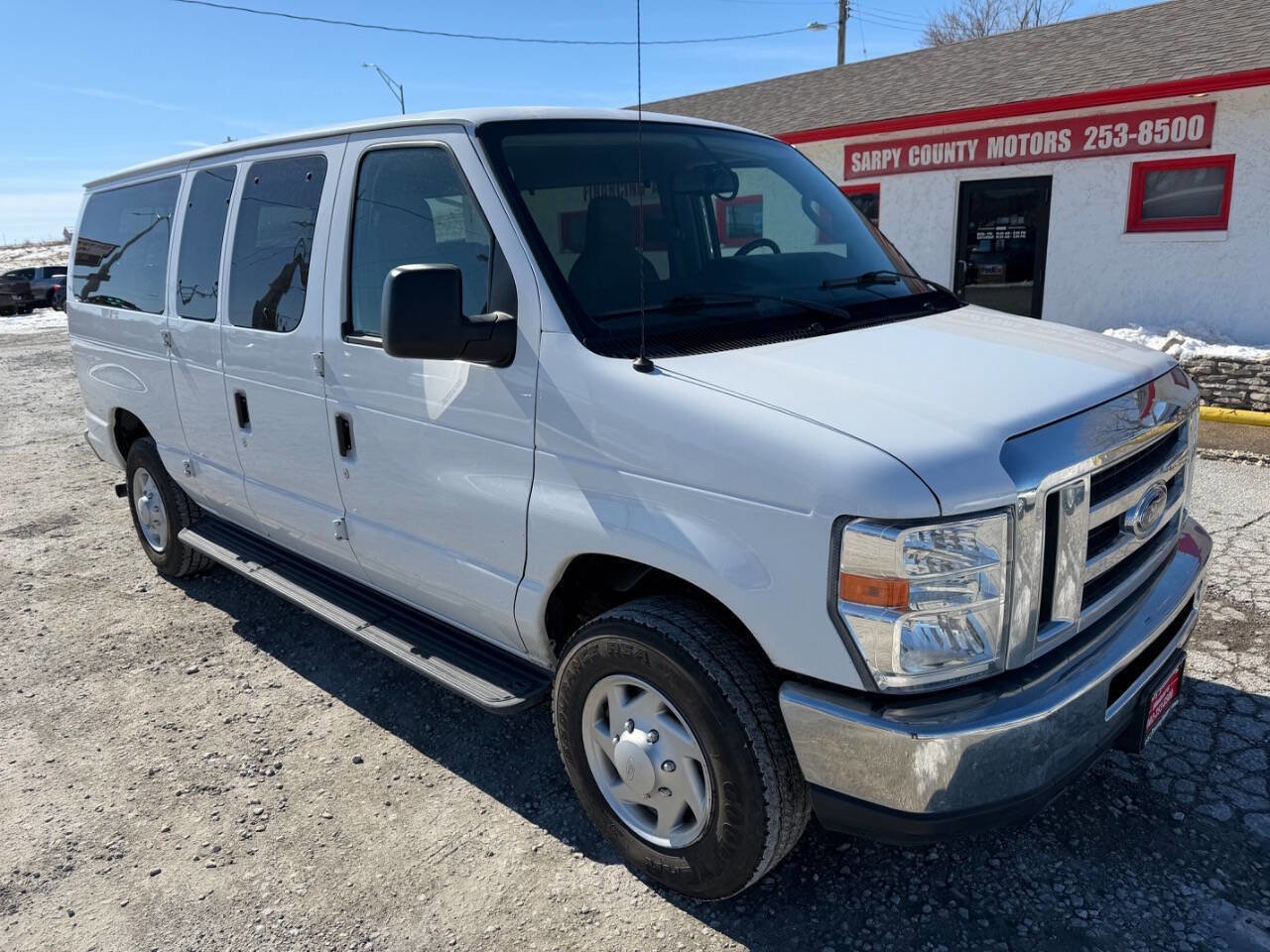 Used 2013 Ford E-350 and Econoline 350 XLT image 1