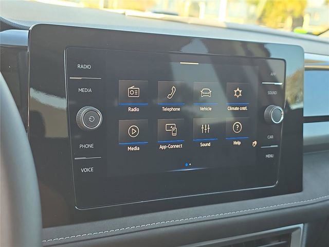 New 2026 Volkswagen Taos SE AWD/4WD image 19
