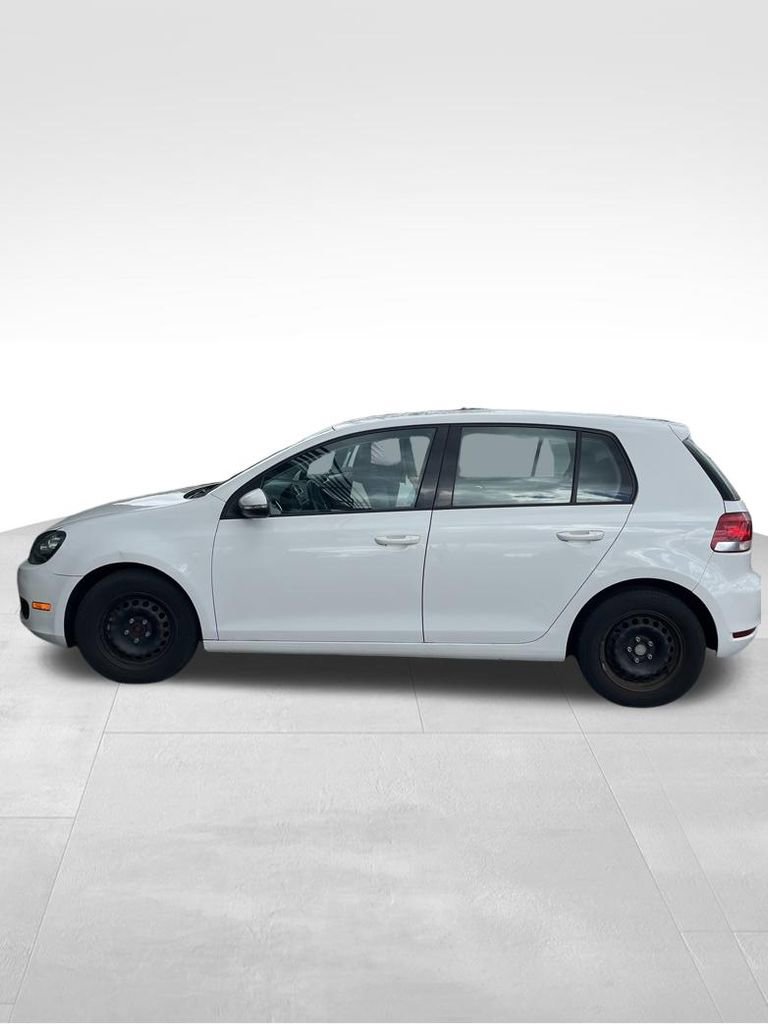 Used 2014 Volkswagen Golf 4-Door image 11