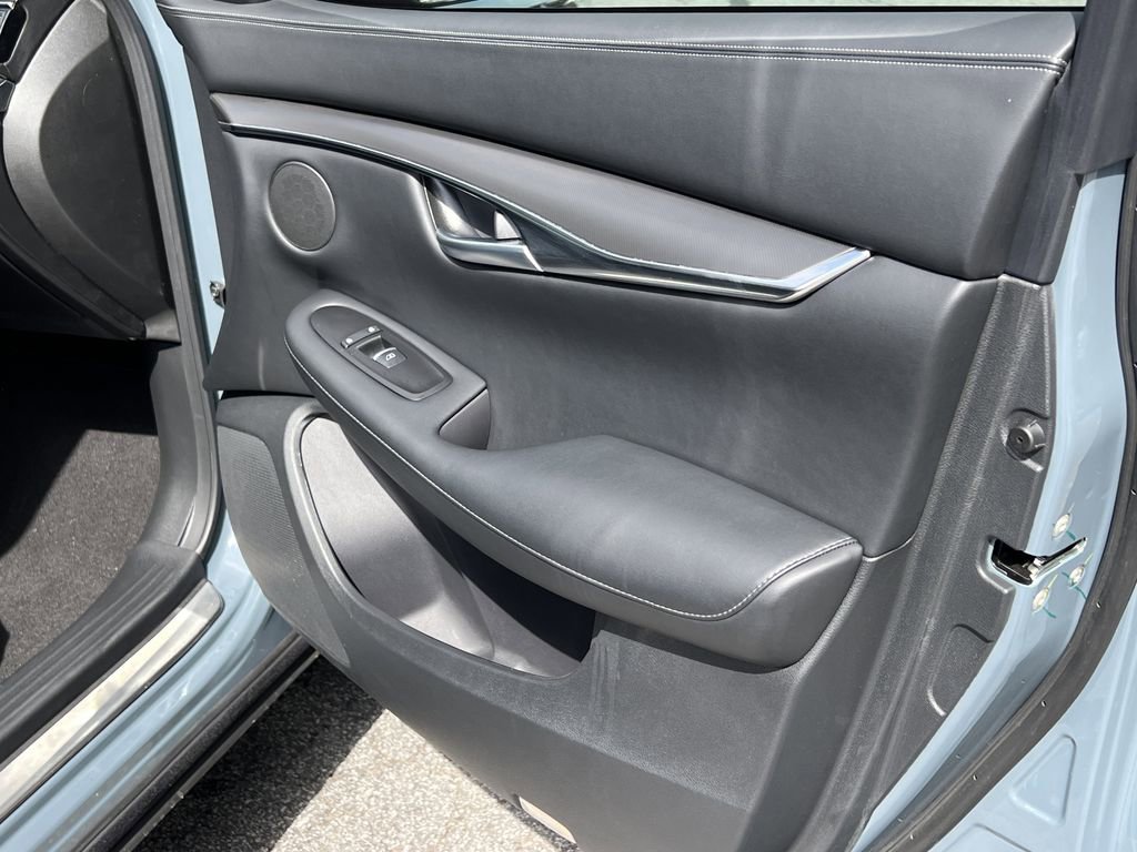 Used 2025 INFINITI QX50 Luxe image 12