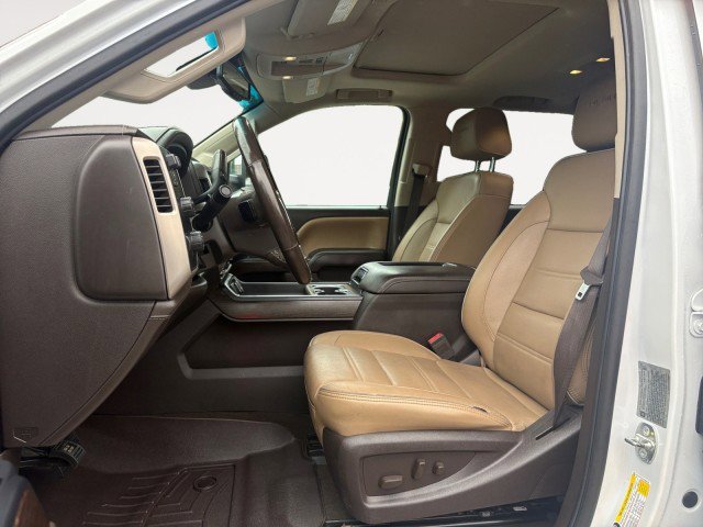Used 2018 GMC Sierra 3500 Denali w/ Duramax Plus Package AWD/4WD image 5