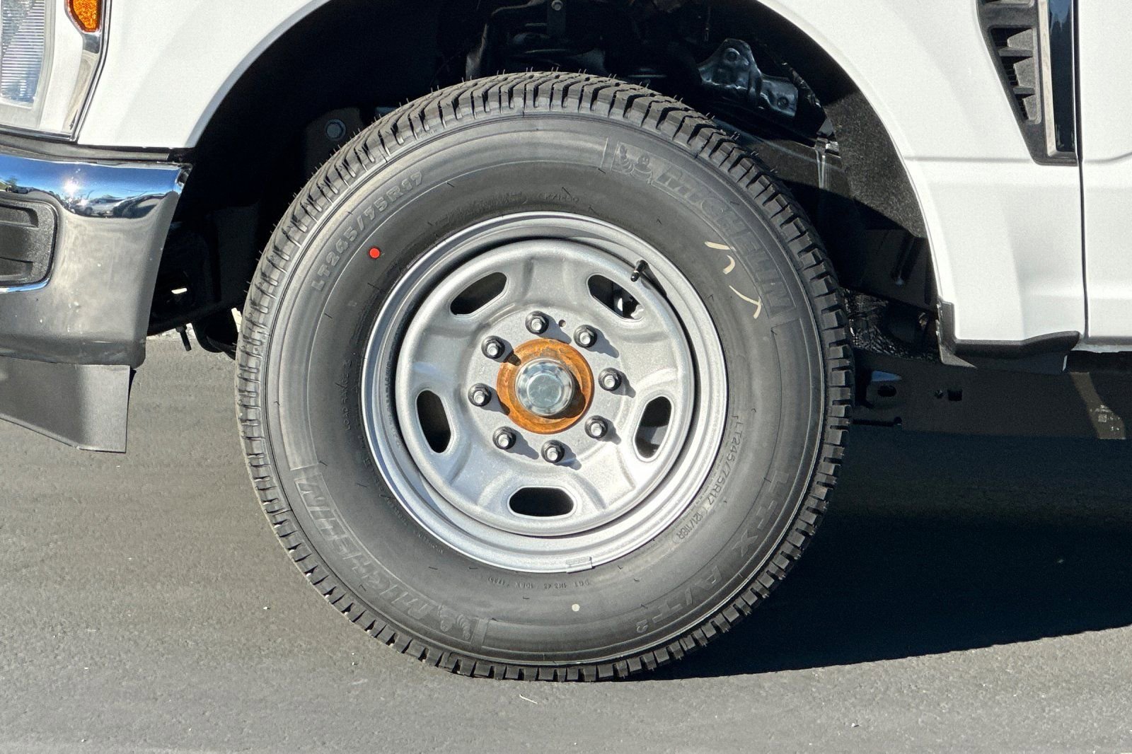 New 2026 Ford F250 XL w/ XL Chrome Package image 23