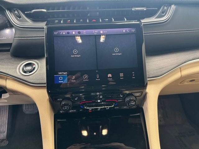 Used 2024 Jeep Grand Cherokee Limited AWD/4WD image 5