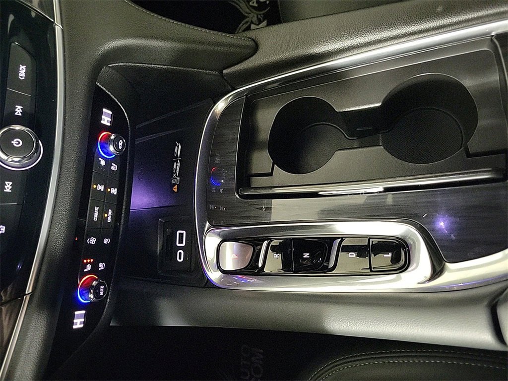 Used 2022 Buick Enclave Premium w/ Surround and Sites Package image 21