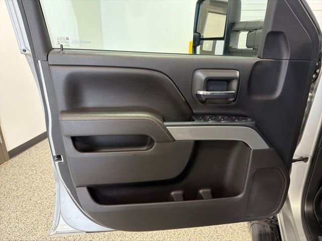 Used 2016 Chevrolet Silverado 2500 LT w/ LT Convenience Package image 9