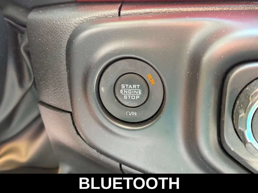 Used 2022 Jeep Gladiator Rubicon w/ LED Lighting Group AWD/4WD image 13