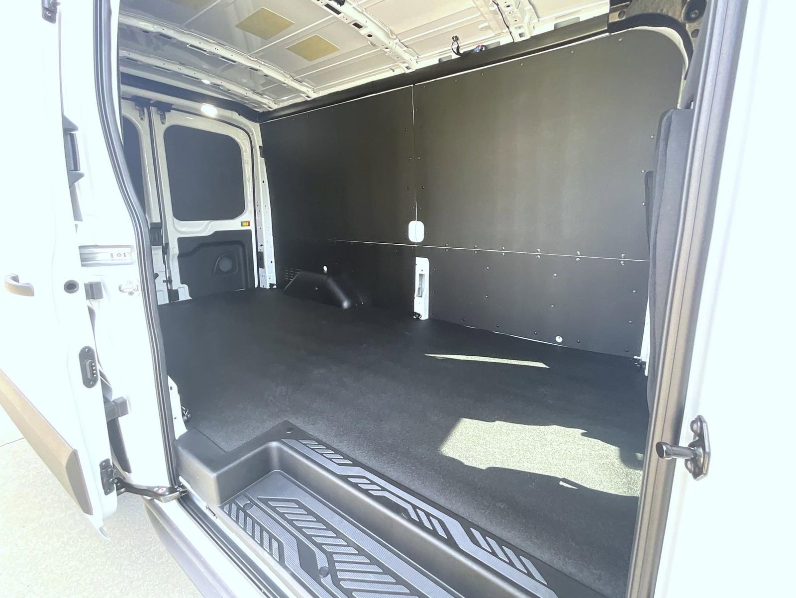 New 2026 Ford Transit 250 148 Medium Roof Extended AWD image 14