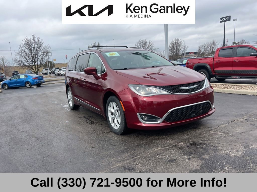 Used 2017 Chrysler Pacifica Touring-L Plus w/ Advanced Safetytec Group image 5