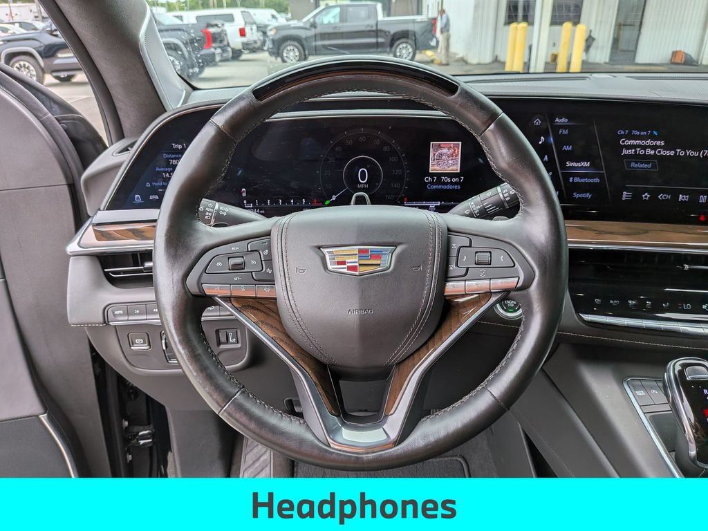 Used 2024 Cadillac Escalade ESV Sport Platinum w/ LPO, ONYX Package AWD/4WD image 15