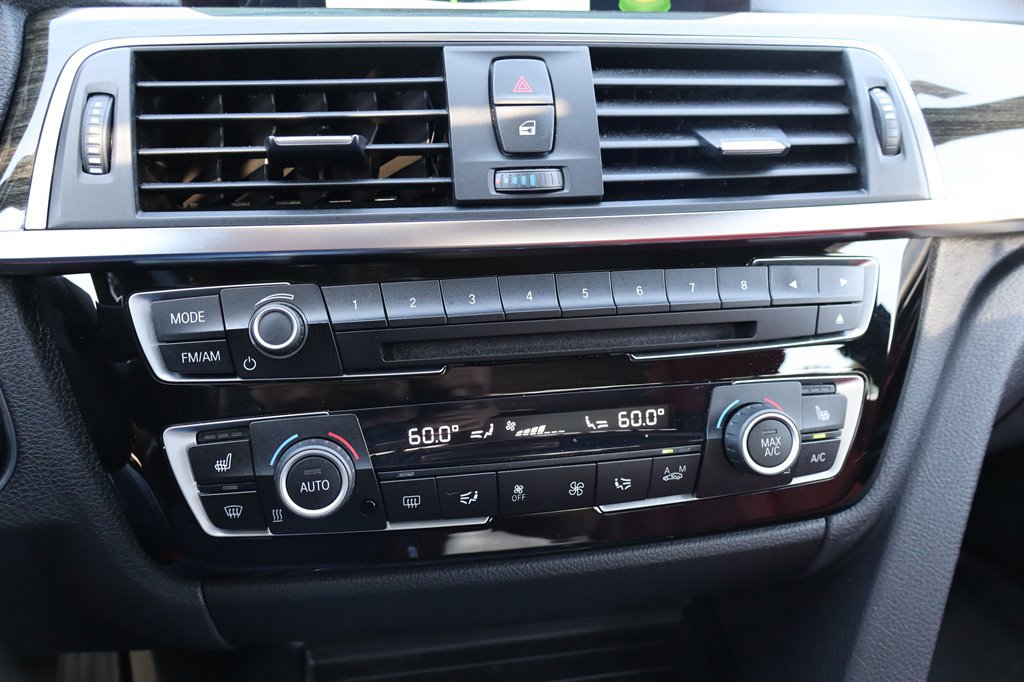 Used 2016 BMW 340i xDrive Sedan image 32