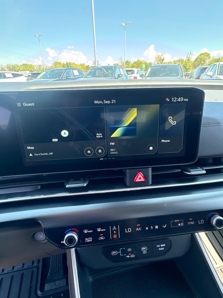 New 2027 Kia Carnival LX FWD image 14