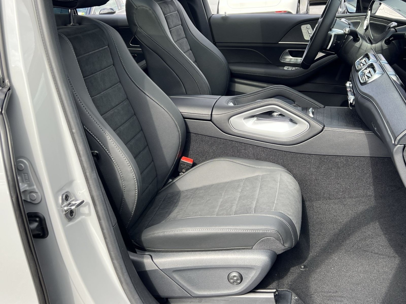 New 2027 Mercedes-Benz GLE 450 4MATIC Coupe image 33