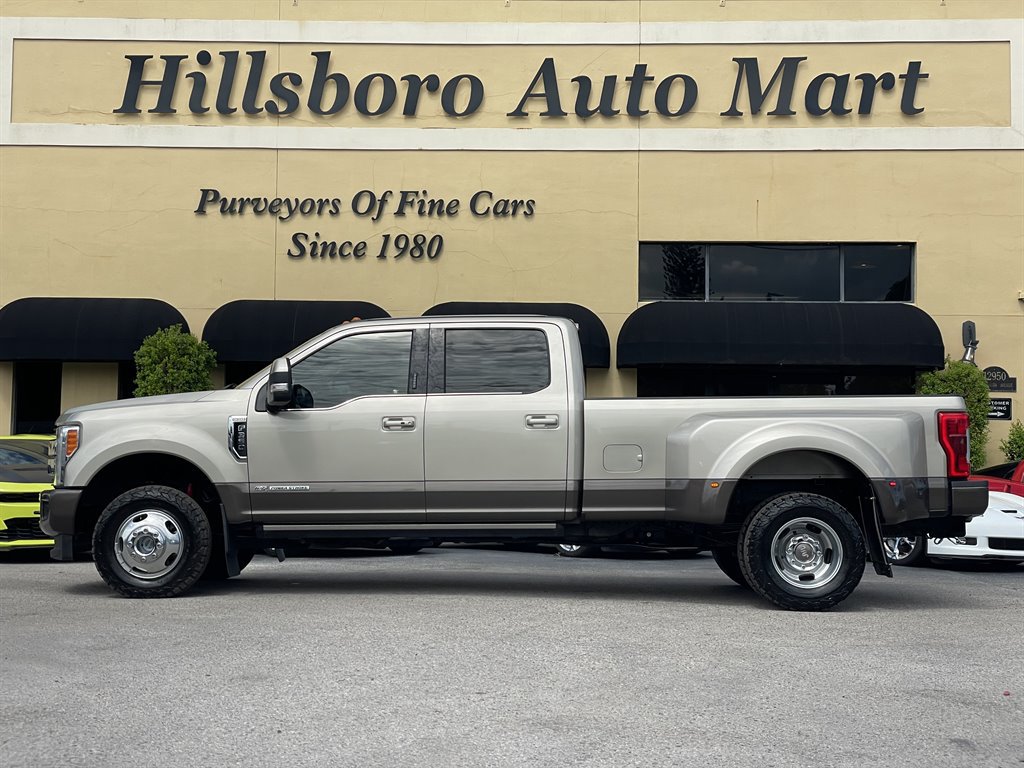 Used 2017 Ford F350 King Ranch w/ King Ranch Ultimate Package AWD/4WD image 4